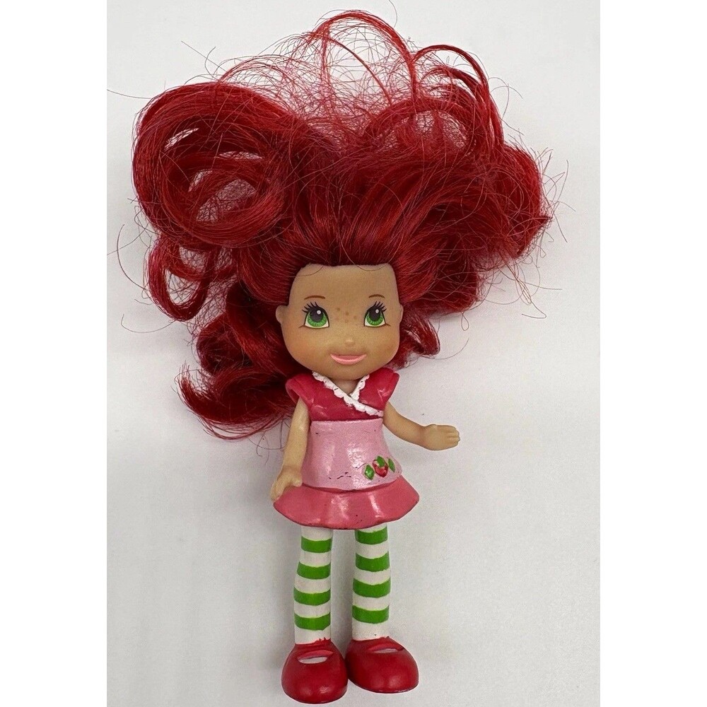 Strawberry Shortcake 4" Play Doll Figure Red Curly Hair Green Eyes w/ Outfit